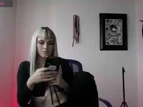 Snapshot of kim_jeins11 chatting on March 7, 2025, 8:22 pm kim jeins11 online show from March 7, 2025, 8:22 pm