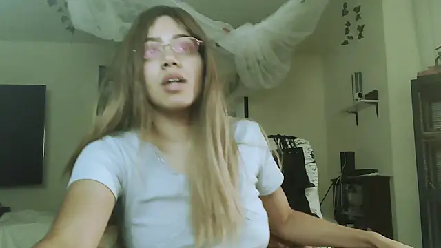 PolinaLoveX online show from October 16, 2025, 3:40 am