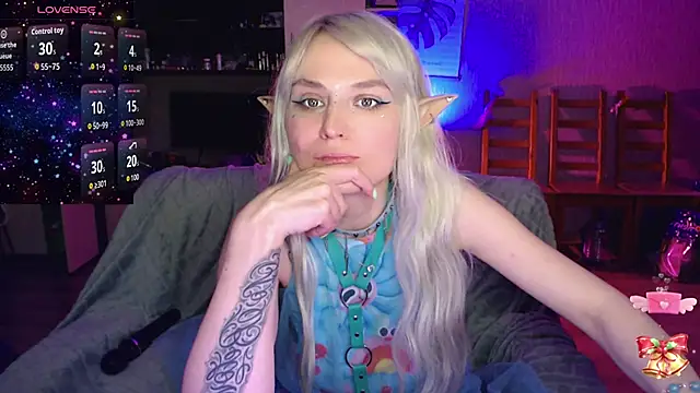 mischellemeow13 online show from April 23, 2026, 1:51 am