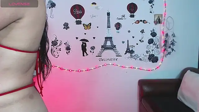 Snapshot of FernandaEloisa chatting on January 7, 2025, 5:31 pm FernandaEloisa online show from January 7, 2025, 5:31 pm