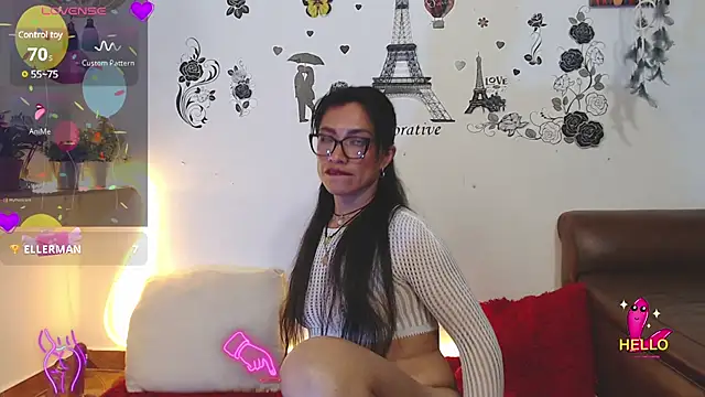 Snapshot of FernandaEloisa chatting on February 26, 2025, 4:45 pm FernandaEloisa online show from February 26, 2025, 4:45 pm