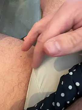 Snapshot of Voyeurpervert69 chatting on February 25, 2026, 8:24 am Voyeurpervert69 online show from February 25, 2026, 8:24 am