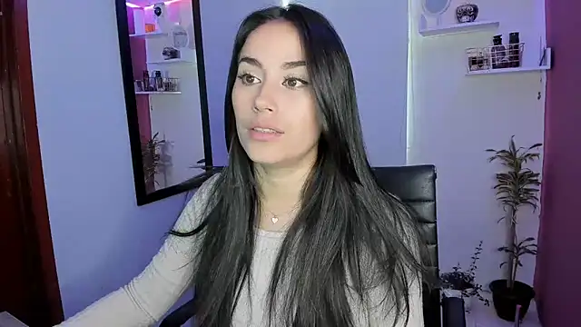  sulmatevans  online show from February 23, 2025, 4:35 pm