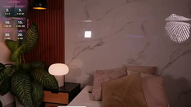 lexiee grey  online show from May 1, 2026, 12:21 pm