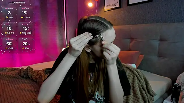 Snapshot of Lesi_Moonie01 chatting on November 29, 2025, 9:23 am Lesi Moonie01 online show from November 29, 2025, 9:23 am