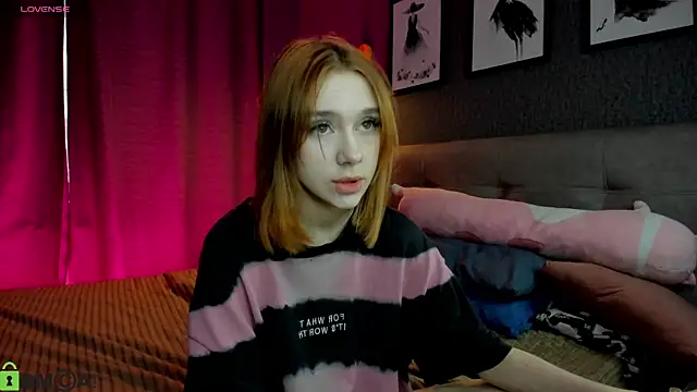 Snapshot of Lesi_Moonie01 chatting on May 11, 2026, 9:04 am Lesi Moonie01 online show from May 11, 2026, 9:04 am