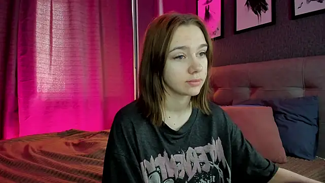 Snapshot of Lesi_Moonie01 chatting on June 6, 2026, 9:25 am Lesi Moonie01 online show from June 6, 2026, 9:25 am