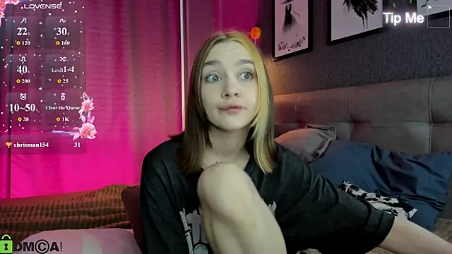 Snapshot of Lesi_Moonie01 chatting on July 22, 2026, 9:23 am Lesi Moonie01 online show from July 22, 2026, 9:23 am