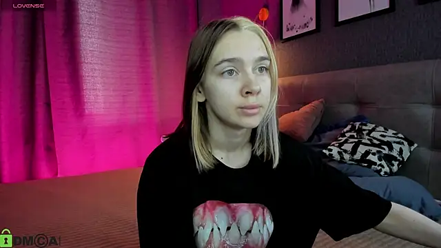 Snapshot of Lesi_Moonie01 chatting on July 30, 2026, 9:41 am Lesi Moonie01 online show from July 30, 2026, 9:41 am