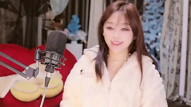 Snapshot of Missy_Nana21 chatting on December 20, 2024, 3:53 pm Missy Nana21 online show from December 20, 2024, 3:53 pm