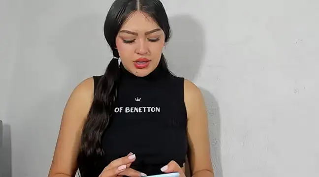 Sweet-Sophiee online show from January 10, 2025, 6:17 pm