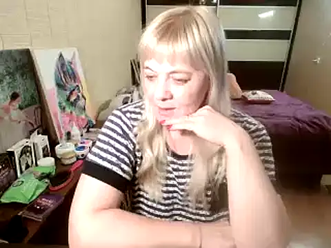 Lia Laguna77 online show from November 20, 2025, 8:19 pm