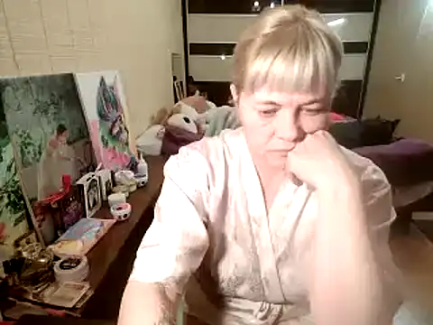 Lia Laguna77 online show from December 3, 2025, 5:11 pm