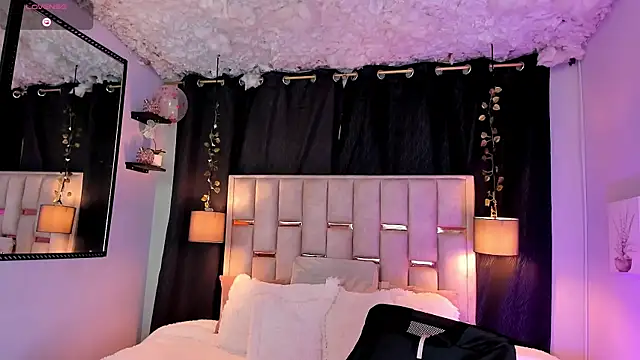 Snapshot of Nathan_Smith_ chatting on October 10, 2025, 7:35 pm Nathan Smith online show from October 10, 2025, 7:35 pm