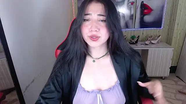 Snapshot of _Emmaa_Harper chatting on January 28, 2025, 5:43 am Emmaa Harper online show from January 28, 2025, 5:43 am