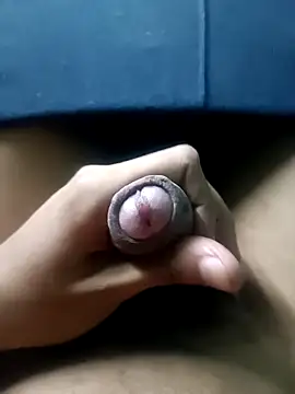 Snapshot of AloneDick chatting on November 13, 2025, 9:30 am AloneDick online show from November 13, 2025, 9:30 am