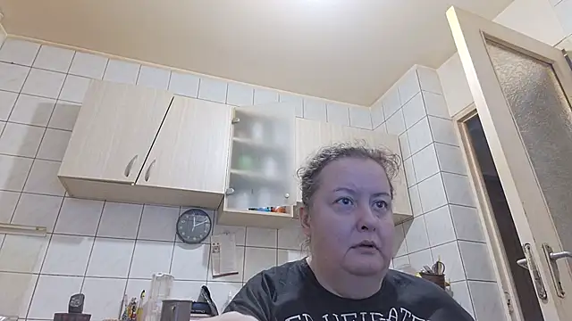 Snapshot of melissaBlessing chatting on February 2, 2025, 8:13 am melissaBlessing online show from February 2, 2025, 8:13 am