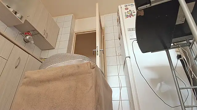 Snapshot of melissaBlessing chatting on March 3, 2025, 11:44 am melissaBlessing online show from March 3, 2025, 11:44 am