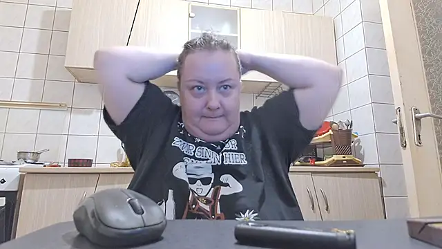 Snapshot of melissaBlessing chatting on March 18, 2025, 5:09 am melissaBlessing online show from March 18, 2025, 5:09 am