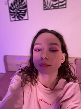 Snapshot of katycrown chatting on March 13, 2025, 12:35 pm katycrown online show from March 13, 2025, 12:35 pm