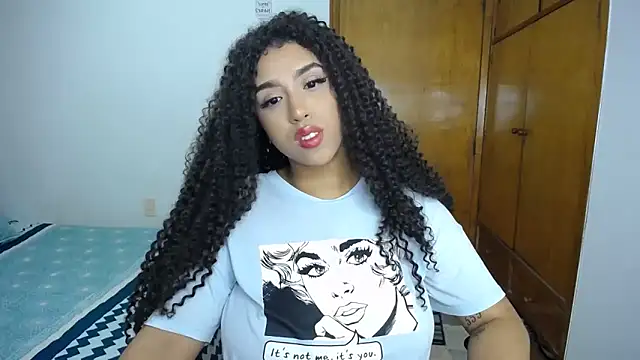 Snapshot of barbara_falcons chatting on February 28, 2025, 5:26 am barbara falcons online show from February 28, 2025, 5:26 am