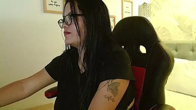 Snapshot of violletha chatting on January 30, 2025, 3:40 pm violletha online show from January 30, 2025, 3:40 pm