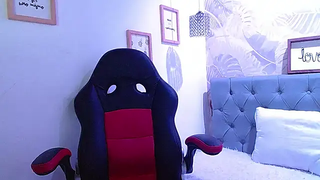 Snapshot of violletha chatting on February 4, 2025, 6:27 pm violletha online show from February 4, 2025, 6:27 pm