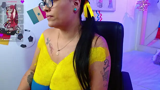 Snapshot of violletha chatting on June 11, 2026, 12:58 pm violletha online show from June 11, 2026, 12:58 pm