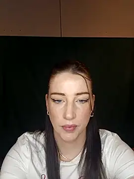 LuLuLover89 online show from February 26, 2025, 12:16 am