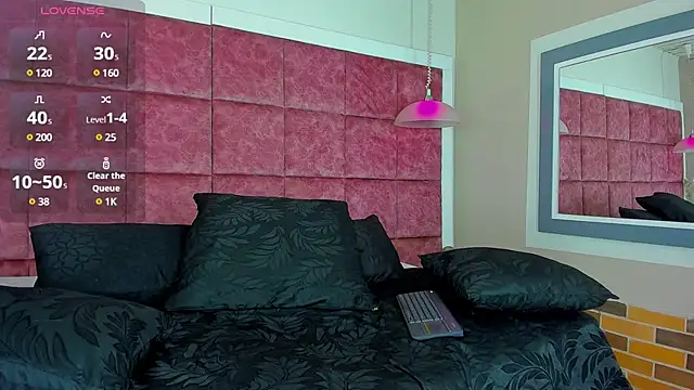 Drake Nassir4 online show from December 31, 2024, 2:14 pm