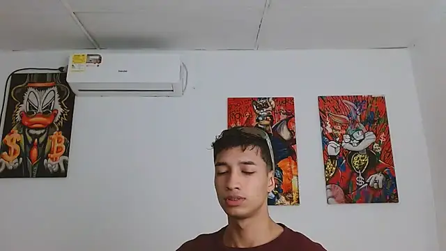 jose sexycumm online show from March 18, 2026, 3:59 pm