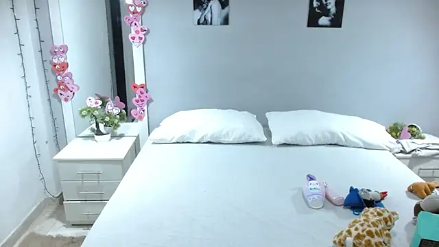 Snapshot of Kimandyuk chatting on March 12, 2025, 6:55 pm Kimandyuk online show from March 12, 2025, 6:55 pm