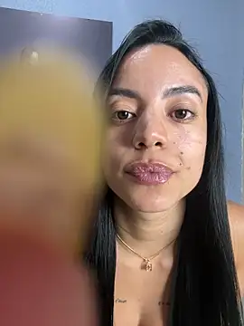 Elamesmamorena online show from June 10, 2026, 12:33 am