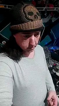 Snapshot of Boo-boo_kittyfux chatting on December 15, 2025, 9:35 am Boo-boo kittyfux online show from December 15, 2025, 9:35 am