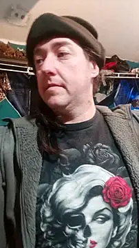 Snapshot of Boo-boo_kittyfux chatting on February 2, 2026, 8:02 am Boo-boo kittyfux online show from February 2, 2026, 8:02 am