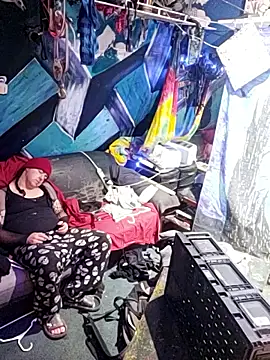 Snapshot of Boo-boo_kittyfux chatting on February 10, 2026, 1:04 pm Boo-boo kittyfux online show from February 10, 2026, 1:04 pm