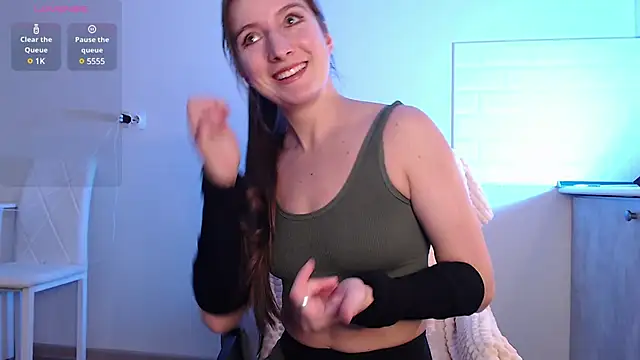 Eva Hailey  online show from March 4, 2025, 6:47 am