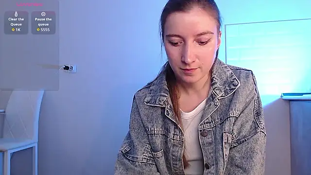 Eva Hailey  online show from March 19, 2026, 4:16 am