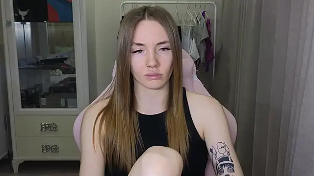 Snapshot of littlevildevil chatting on January 18, 2025, 2:12 pm littlevildevil online show from January 18, 2025, 2:12 pm