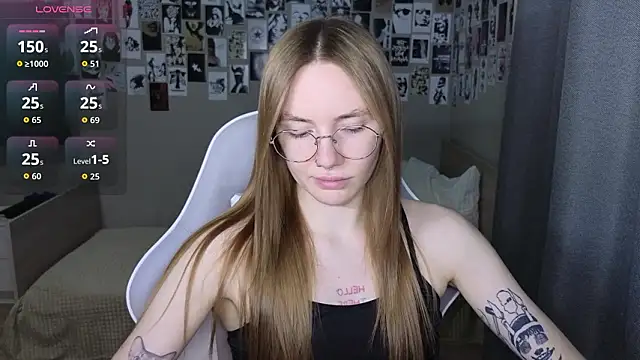 Snapshot of littlevildevil chatting on February 24, 2026, 11:19 am littlevildevil online show from February 24, 2026, 11:19 am