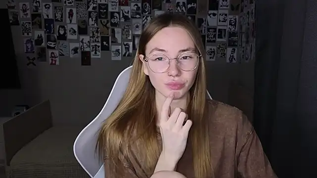 littlevildevil online show from June 30, 2026, 6:58 am
