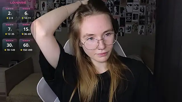 littlevildevil online show from August 3, 2026, 6:56 am