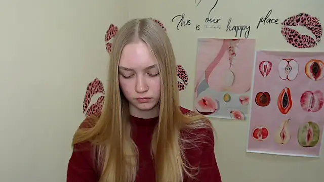 Snapshot of MademoiselleCl chatting on January 15, 2025, 10:27 am MademoiselleCl online show from January 15, 2025, 10:27 am