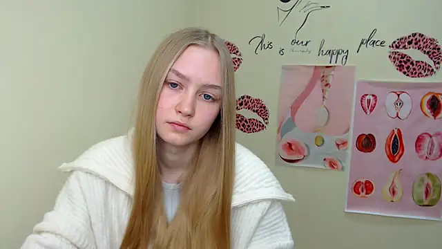 Snapshot of MademoiselleCl chatting on January 22, 2025, 10:18 am MademoiselleCl online show from January 22, 2025, 10:18 am