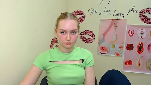 Snapshot of MademoiselleCl chatting on February 22, 2025, 4:40 pm MademoiselleCl online show from February 22, 2025, 4:40 pm