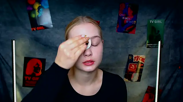 Snapshot of MademoiselleCl chatting on October 5, 2025, 6:34 am MademoiselleCl online show from October 5, 2025, 6:34 am