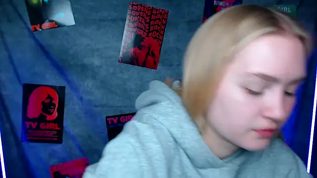 Snapshot of MademoiselleCl chatting on October 24, 2025, 1:29 pm MademoiselleCl online show from October 24, 2025, 1:29 pm