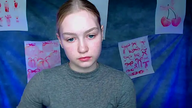 MademoiselleCl online show from February 21, 2026, 7:04 pm