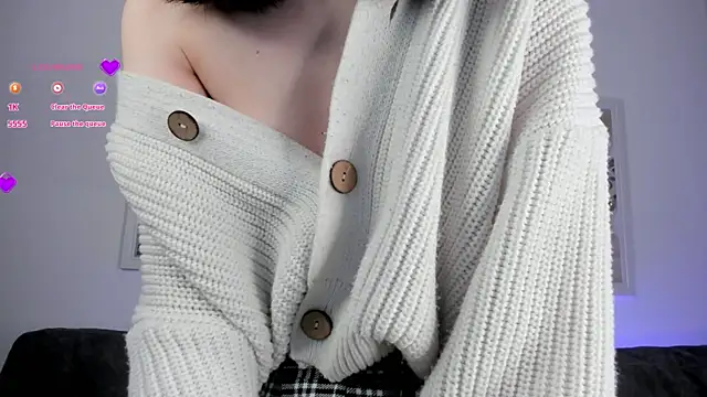 Snapshot of GillianDowdey chatting on February 14, 2025, 1:34 am GillianDowdey online show from February 14, 2025, 1:34 am