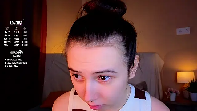 Snapshot of GillianDowdey chatting on October 14, 2025, 2:56 am GillianDowdey online show from October 14, 2025, 2:56 am